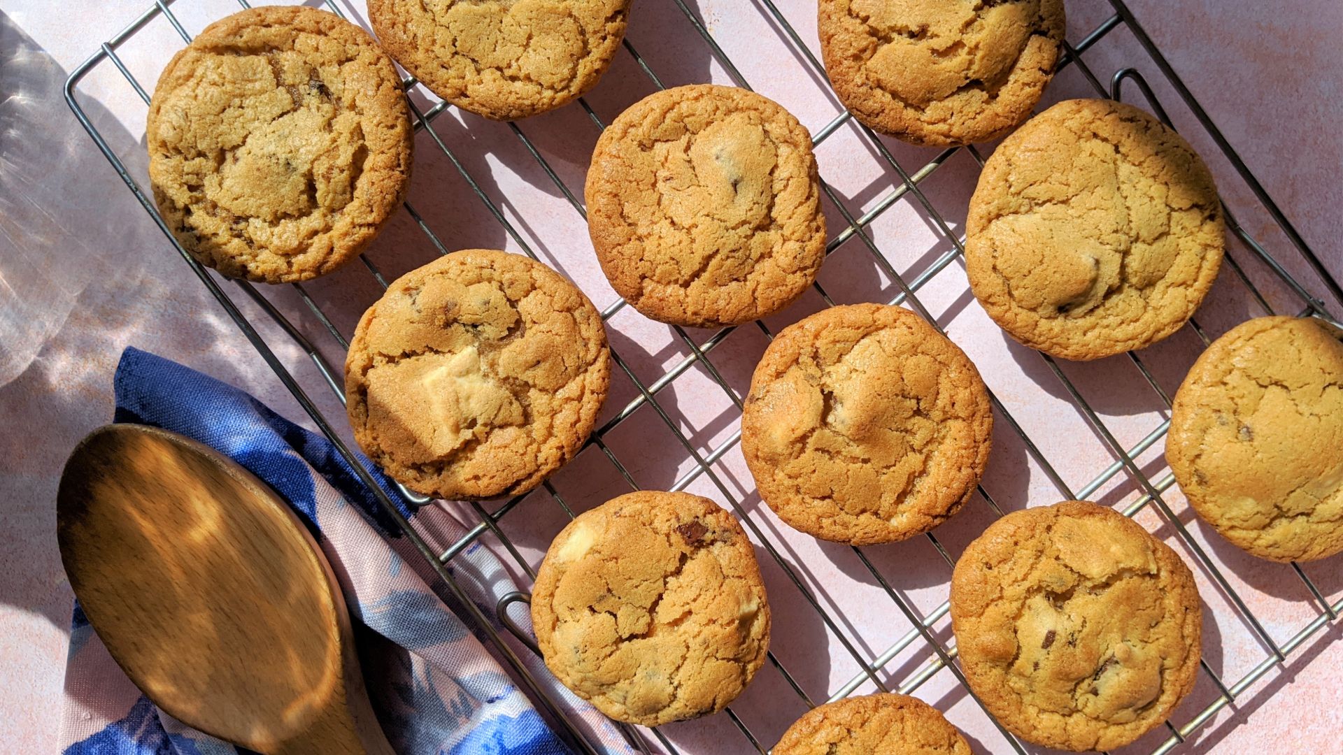 Chocolate chunk cookies - nadiashahanaz