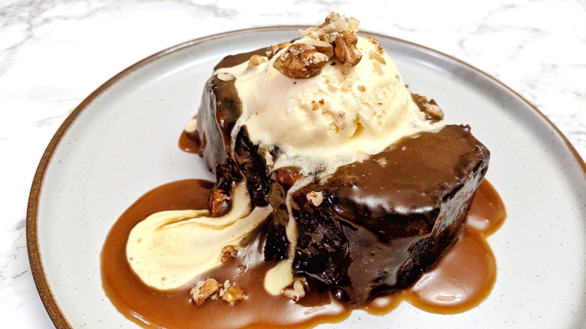 Sticky toffee pudding - nadiashahanaz